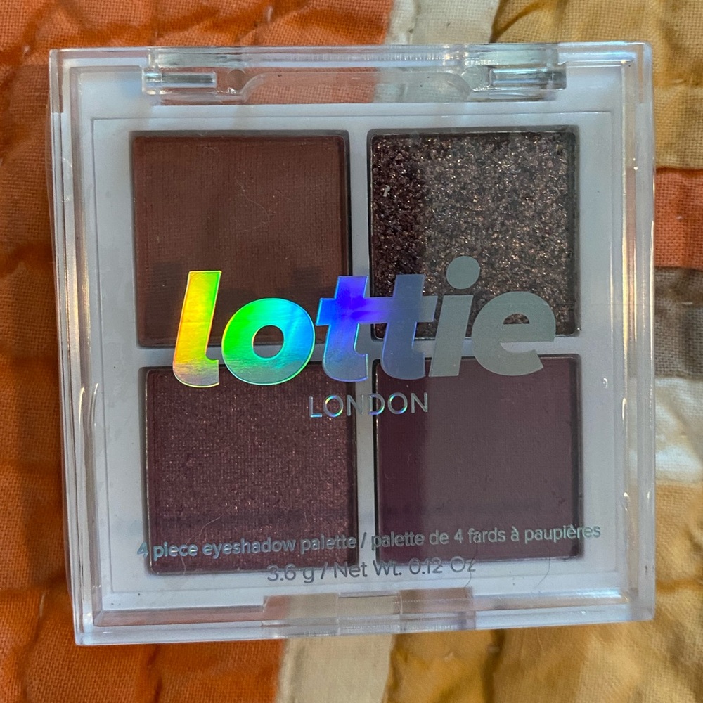Lottie eyeshadow